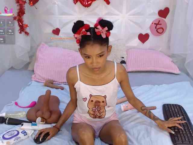 adissonpetite webcam