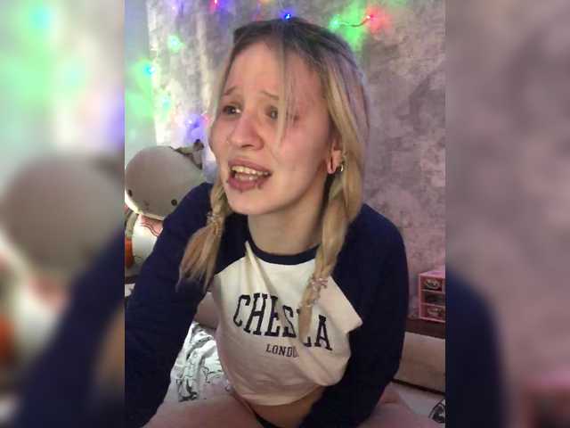 Miley's BongaCams show and profile