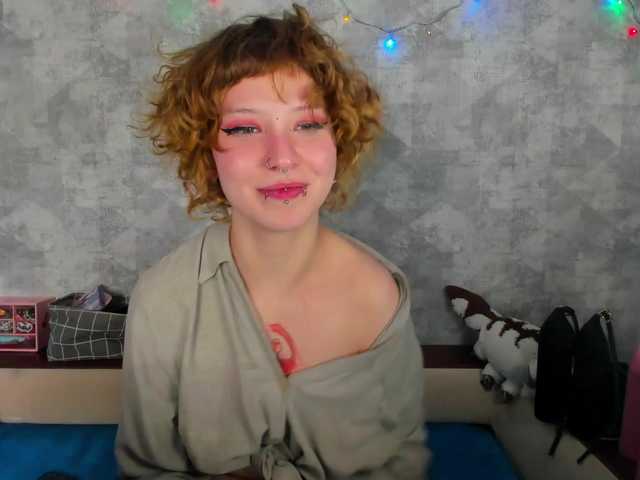 Miley's BongaCams show and profile