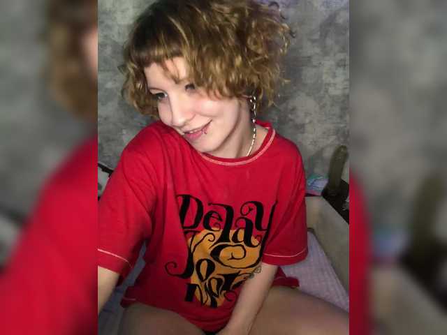 Miley's BongaCams show and profile