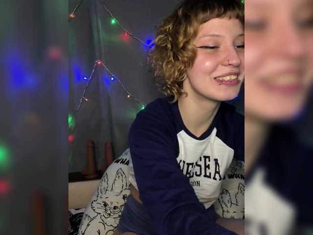 Miley's BongaCams show and profile