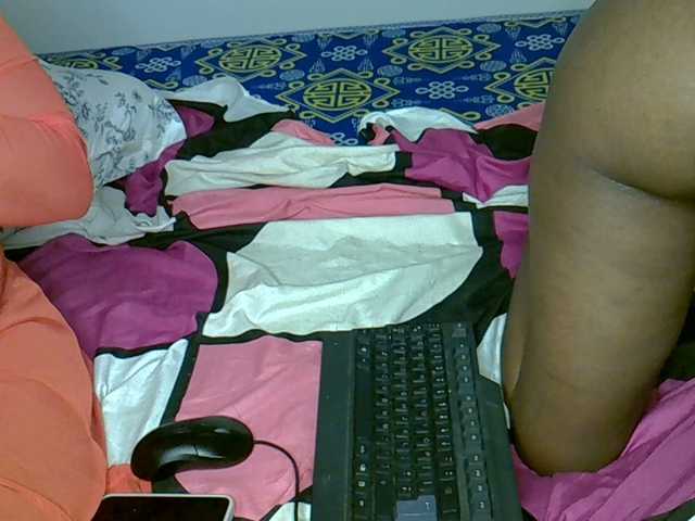 Shaza Live Cam on BongaCams and RICams