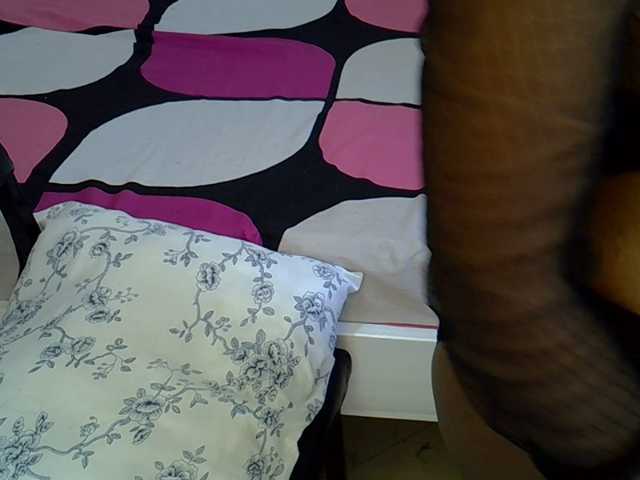 Shaza webcam bongacams model stream image