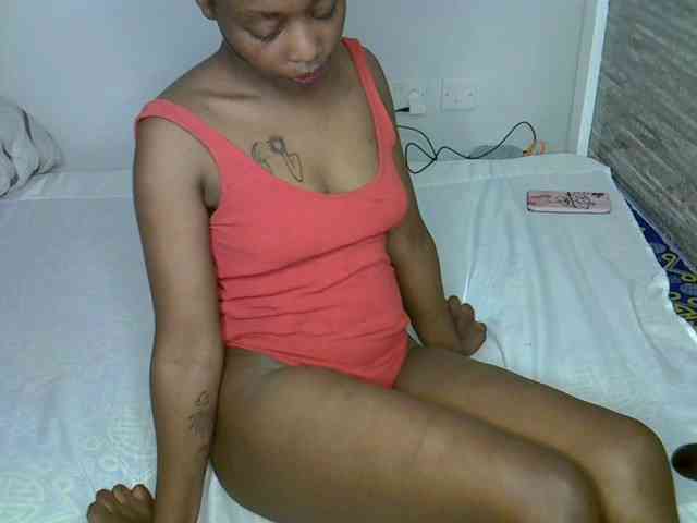 Shaza Live Webcam on BongaCams