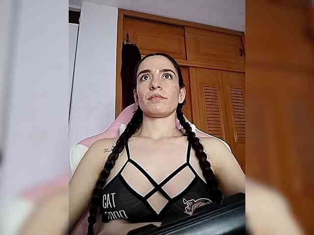 PeachRose webcam