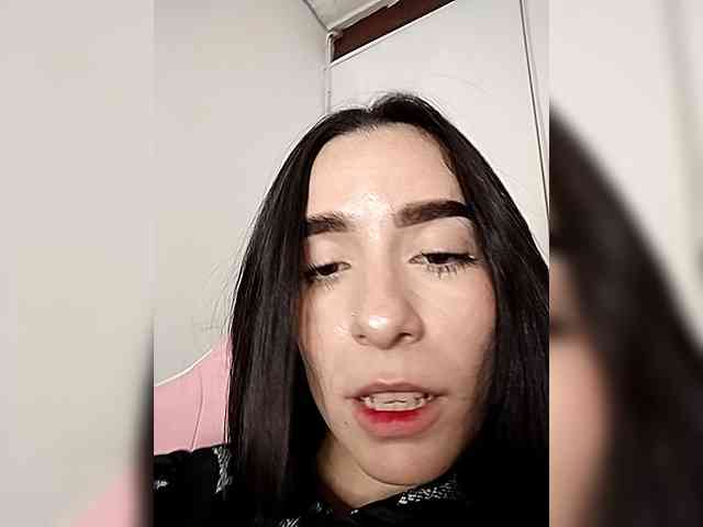 PeachRose webcam