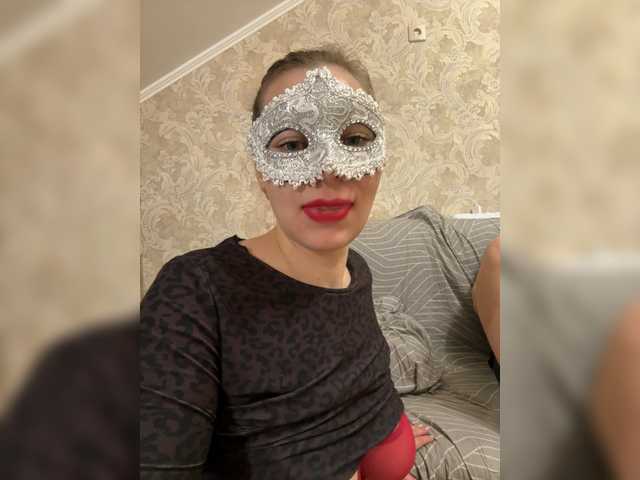 Sladkaya25pisya – webcam model profile photo