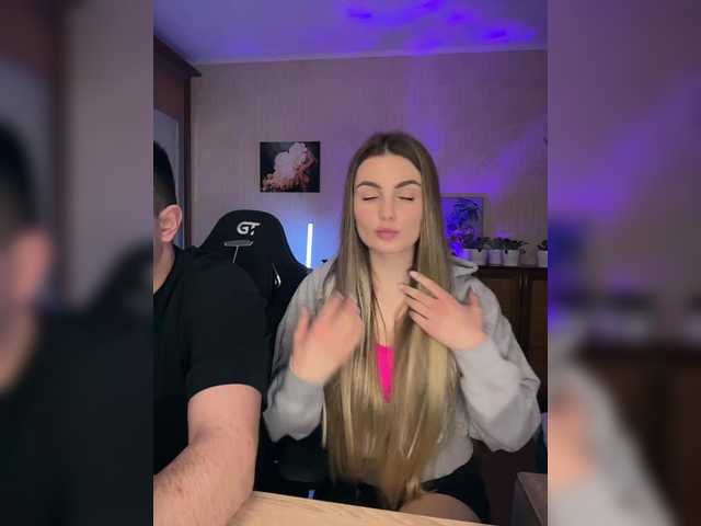 TwoPlay's BongaCams show and profile