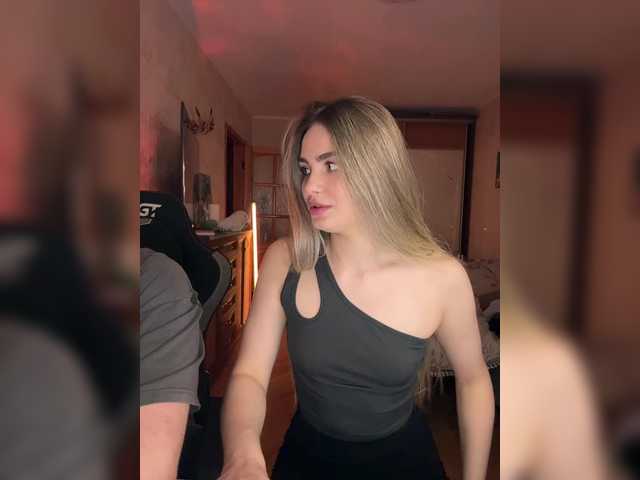 TwoPlay's BongaCams show and profile