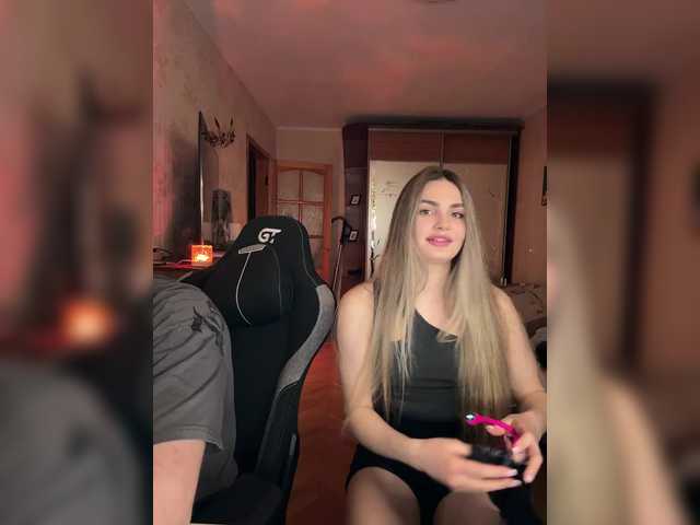 TwoPlay's BongaCams show and profile