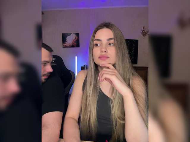 TwoPlay video chat preview