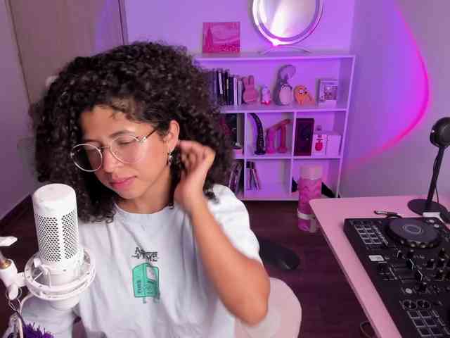 BunnybellPrincess's webcam live show