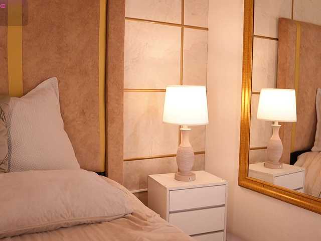 lyrabellini's BongaCams show and profile