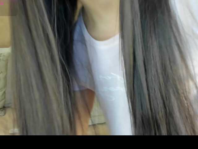 lyrabellini's BongaCams show and profile