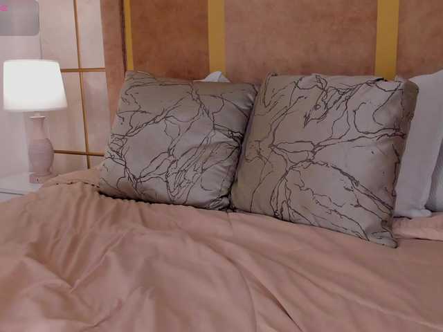 lyrabellini's BongaCams show and profile