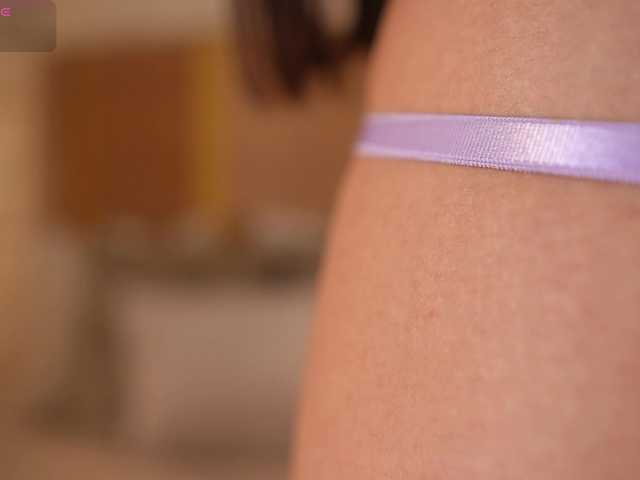 lyrabellini's BongaCams show and profile