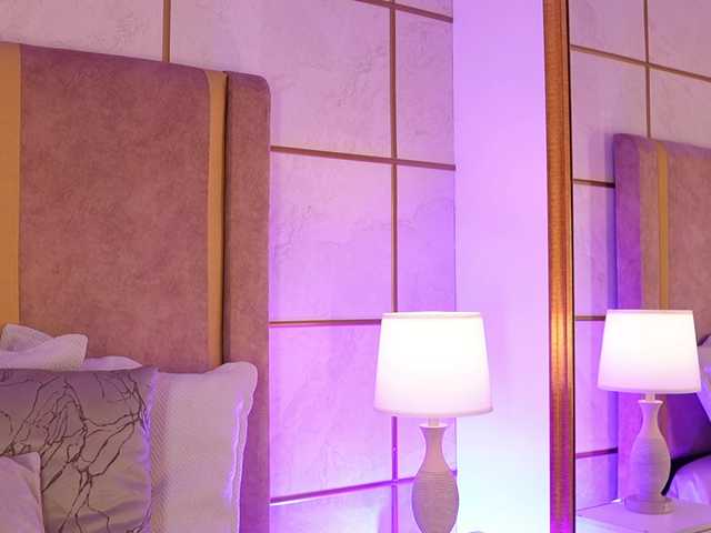 lyrabellini's BongaCams show and profile