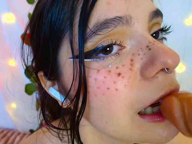 cutee-andrea1 webcam