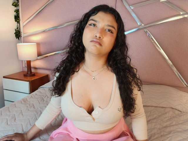  Sarayland chat room