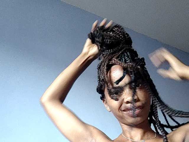 Fafah14 on BongaCams