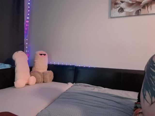 AliceCutePair webcam