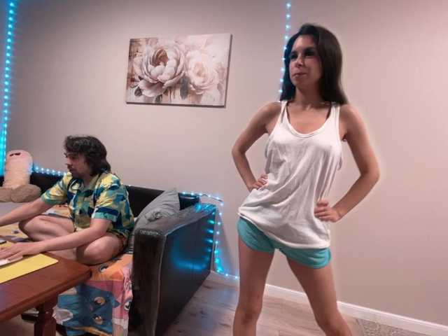 Sex chat gratuit in direct cu AliceCutePair pe BongaCams