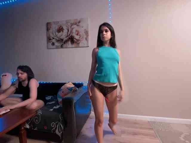 AliceCutePair webcam
