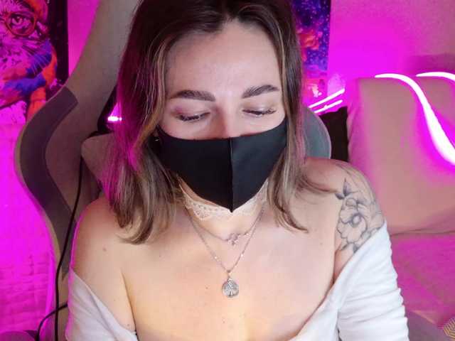 NightMint's BongaCams show and profile