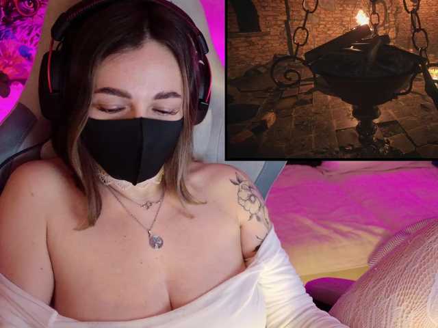 NightMint's BongaCams show and profile