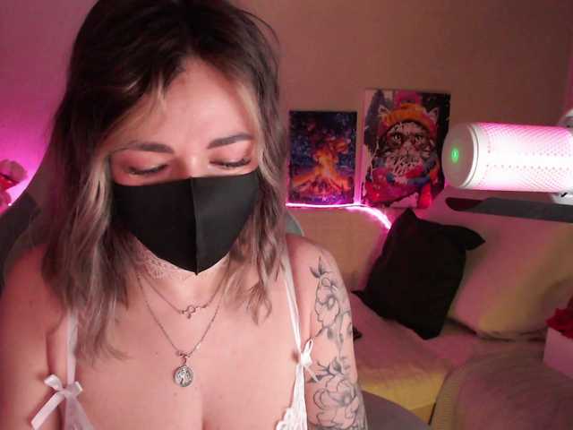 NightMint's BongaCams show and profile