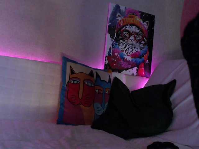 NightMint's BongaCams show and profile