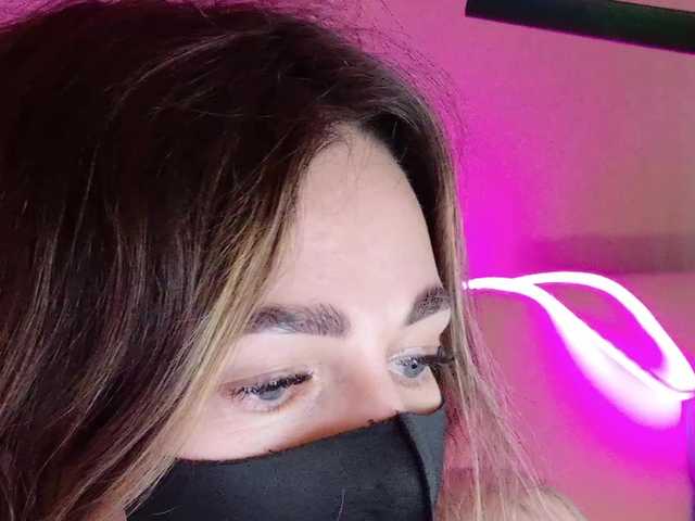 NightMint's BongaCams show and profile