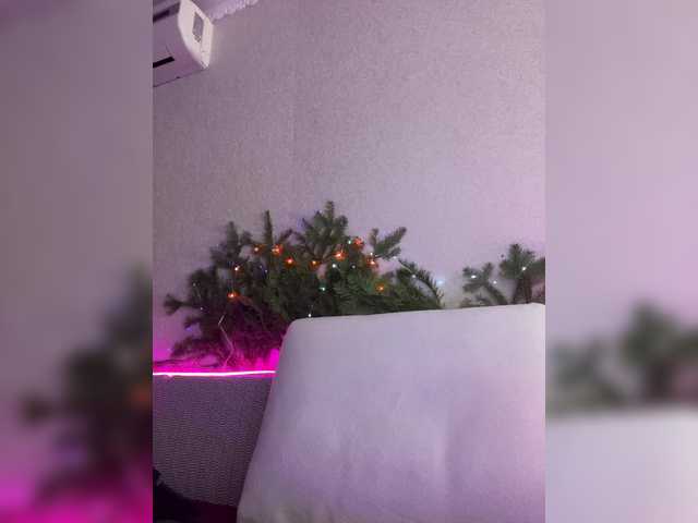 NightMint's BongaCams show and profile