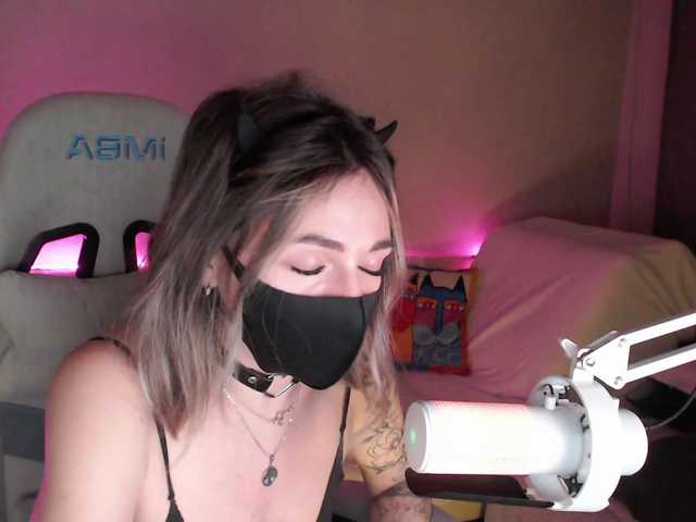 NightMint's BongaCams show and profile