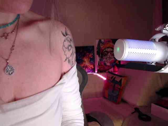NightMint webcam