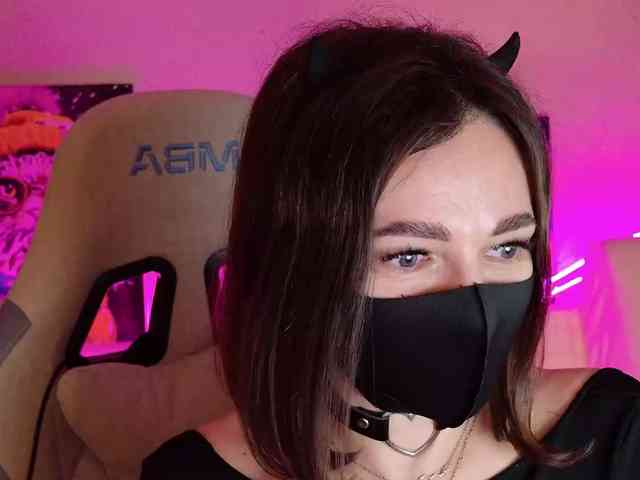 NightMint Live Webcam on BongaCams