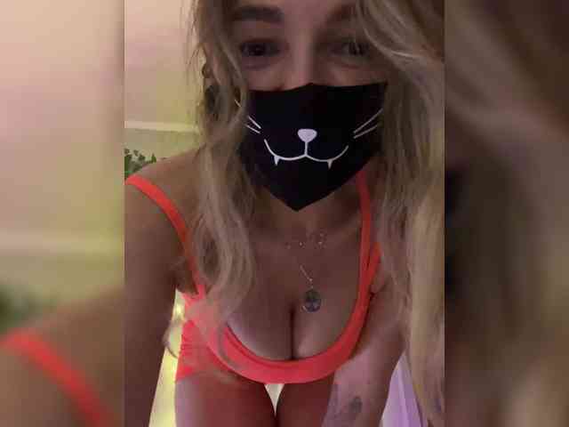 NightMint webcam