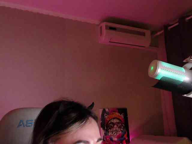 NightMint webcam