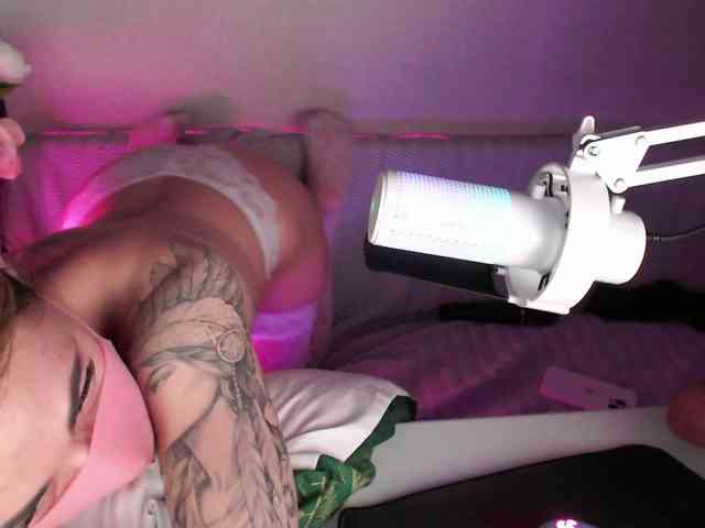 NightMint webcam