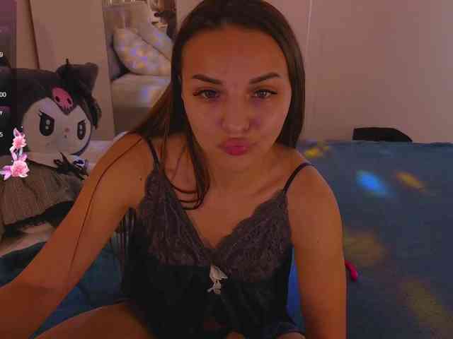 Miki-Milash Live Webcam on BongaCams