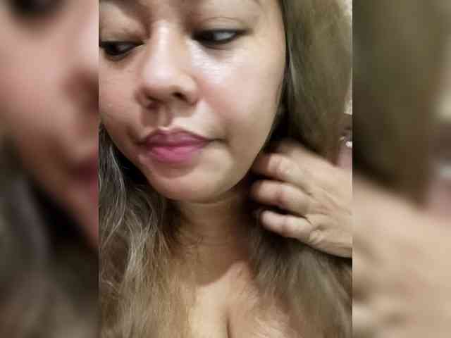 DianeHansen10 webcam