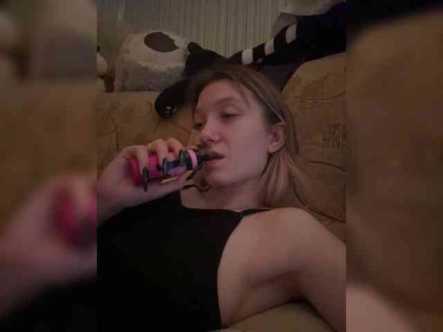 SilverxKitty webcam