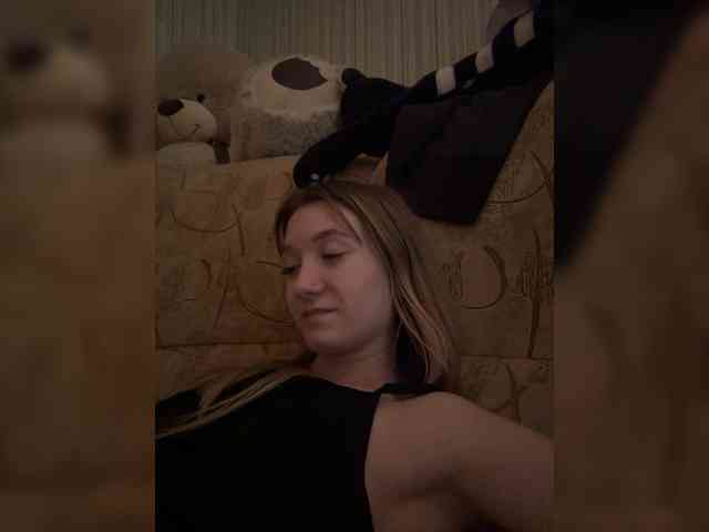 SilverxKitty webcam