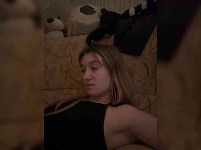 SilverxKitty webcam