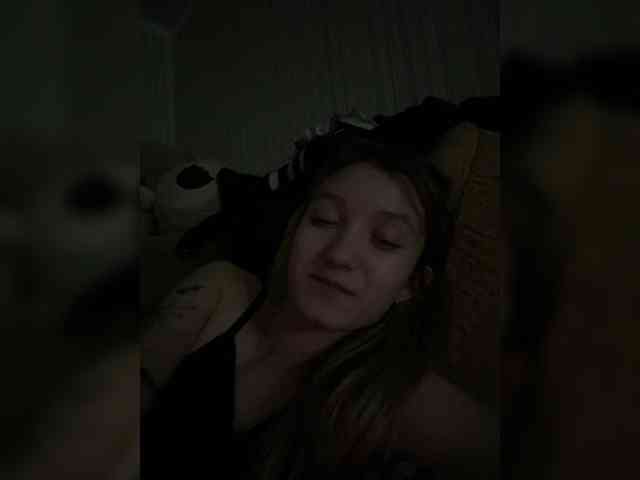 SilverxKitty Live Webcam on BongaCams