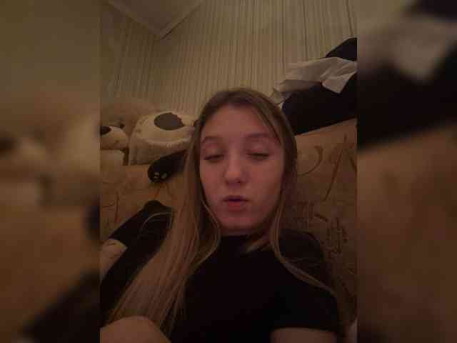 SilverxKitty webcam