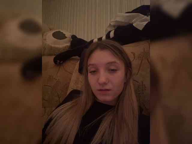 SilverxKitty webcam