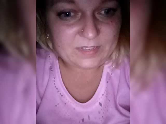 EmmaXlove – webcam model profile photo