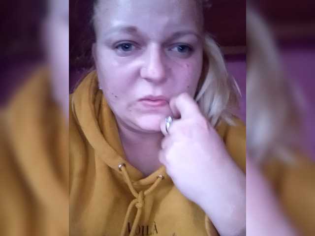 EmmaXlove – webcam model profile photo