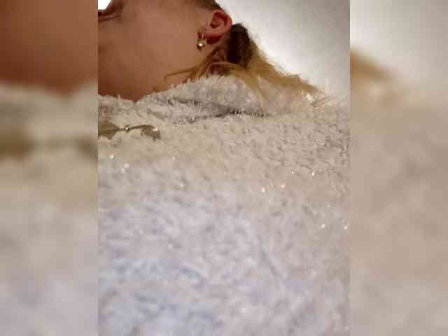 EmmaXlove webcam